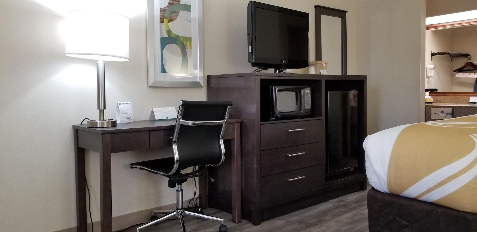 Quality Inn Pelham I-65 Exit 246 Εξωτερικό φωτογραφία