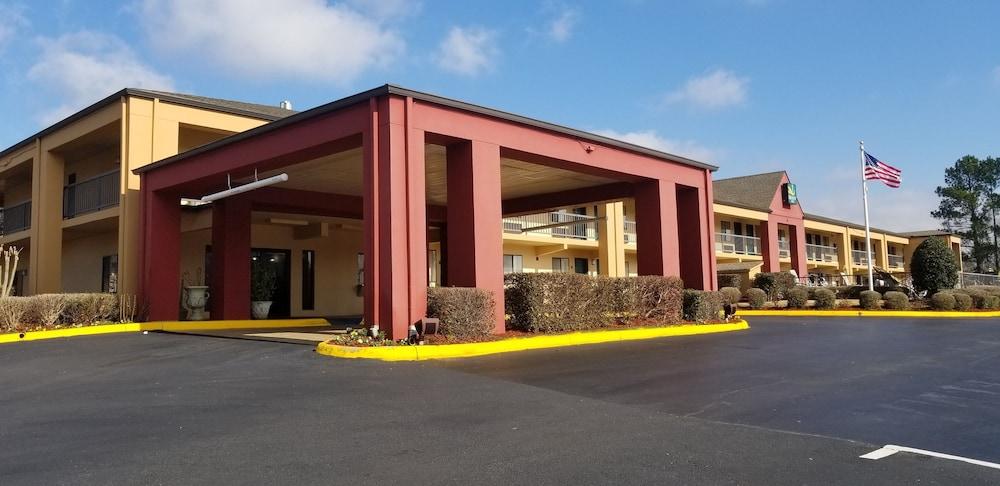Quality Inn Pelham I-65 Exit 246 Εξωτερικό φωτογραφία
