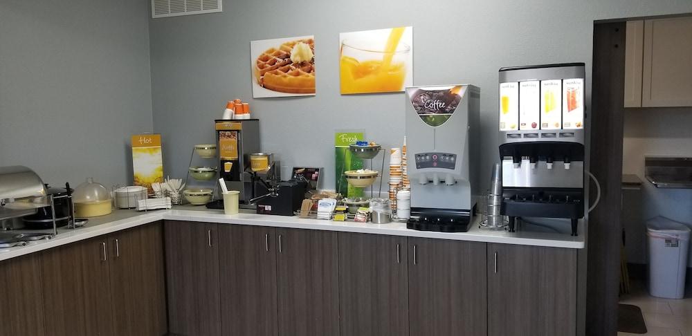 Quality Inn Pelham I-65 Exit 246 Εξωτερικό φωτογραφία
