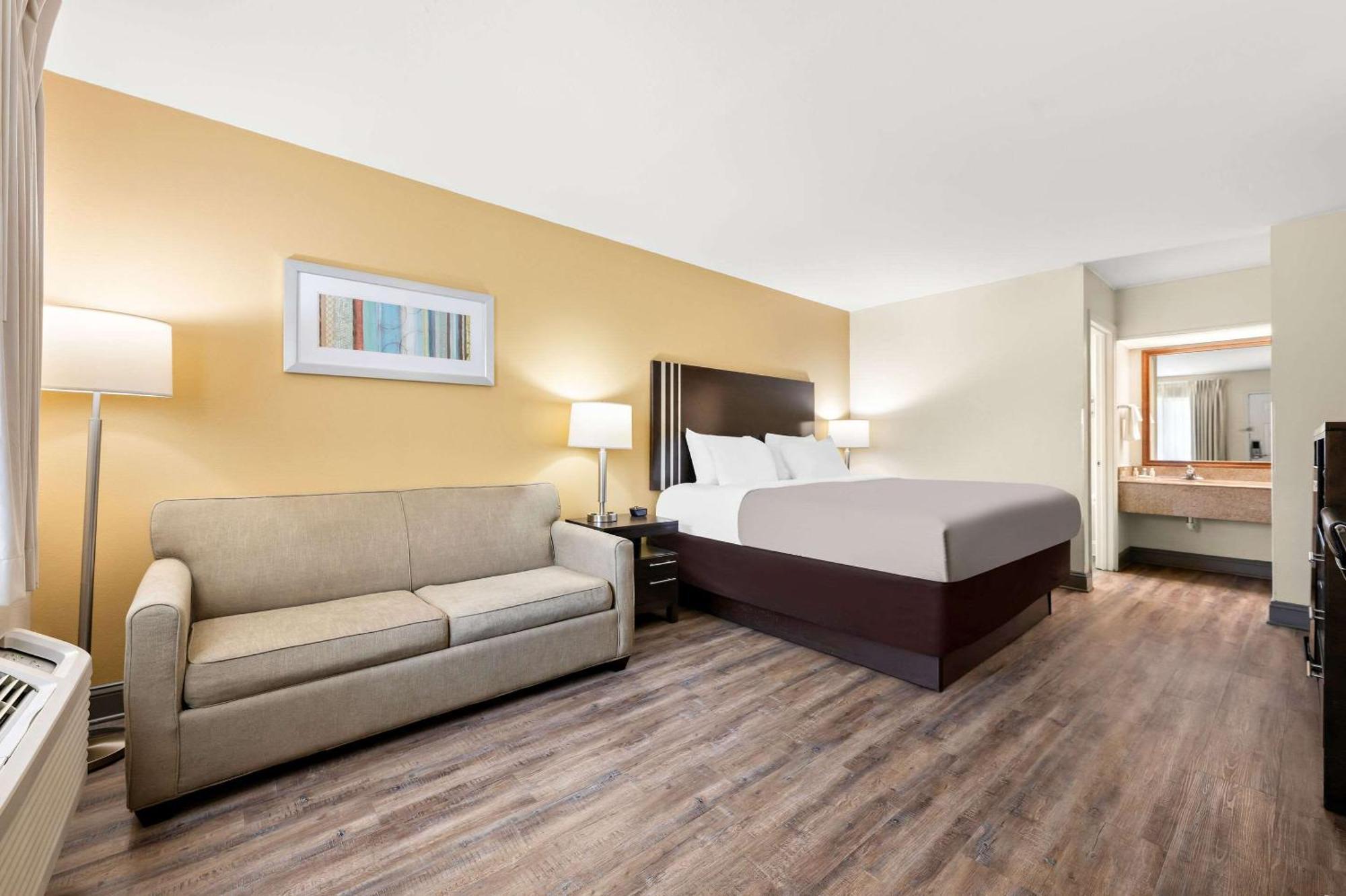 Quality Inn Pelham I-65 Exit 246 Εξωτερικό φωτογραφία
