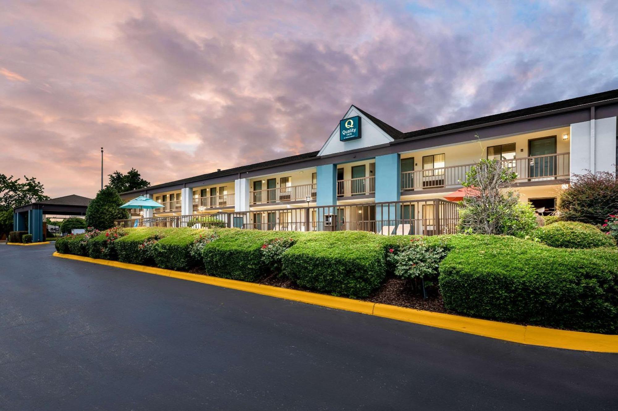 Quality Inn Pelham I-65 Exit 246 Εξωτερικό φωτογραφία